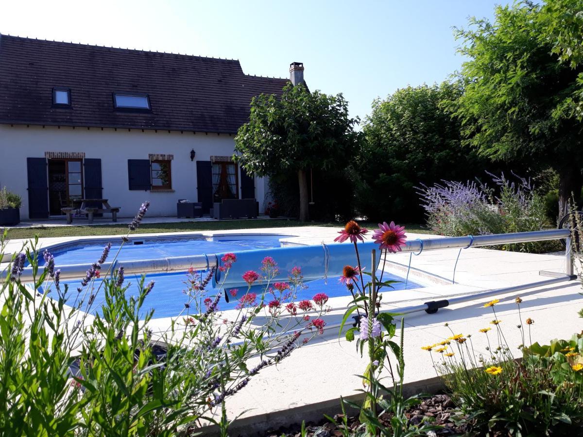 Therouanne En Berry Plaimpied-Givaudins Exterior foto